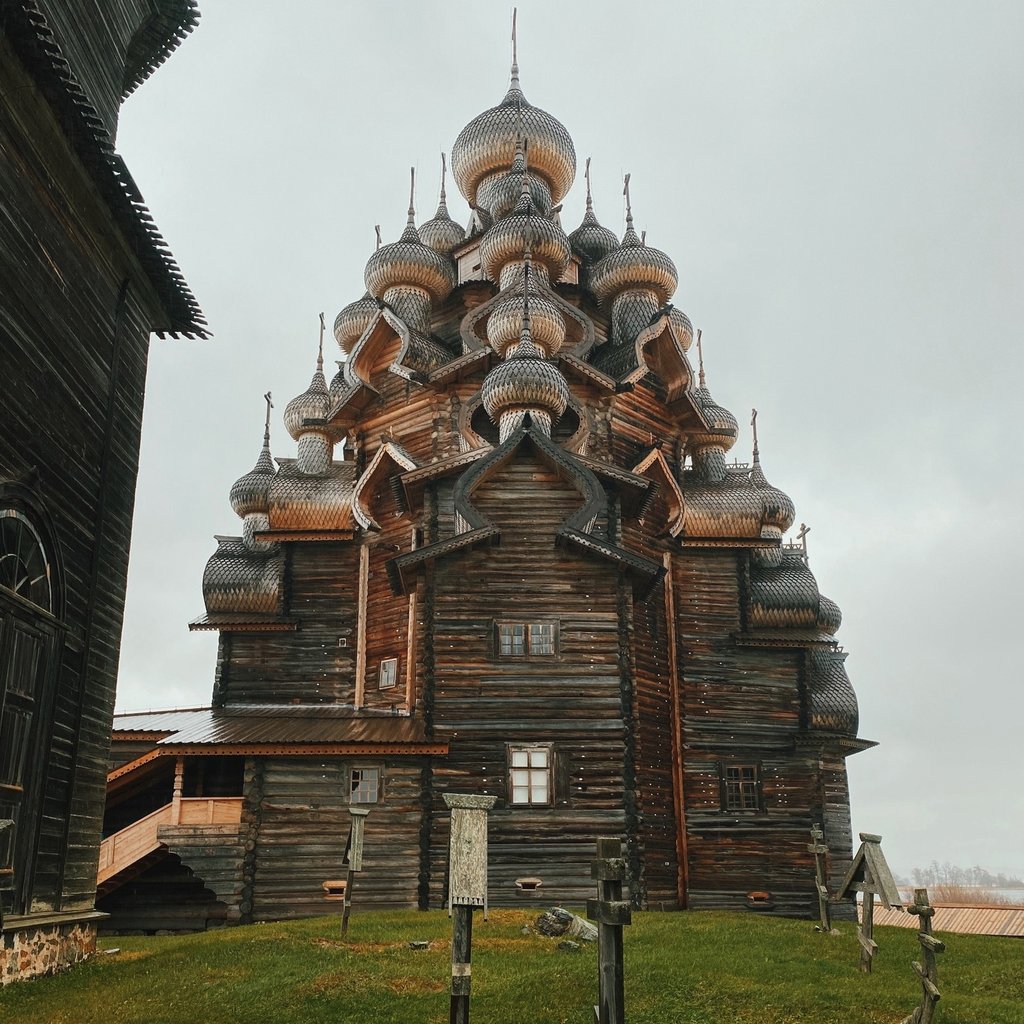 Легендарная Карелия: Петрозаводск - Комариная тропа - Вселенная Калевала - Кижи - Гора Сампо - Марциальные воды - водопад Кивач - Горный парк Рускеала - Сортавала - городище Паасо (автобусный тур), 4 дня